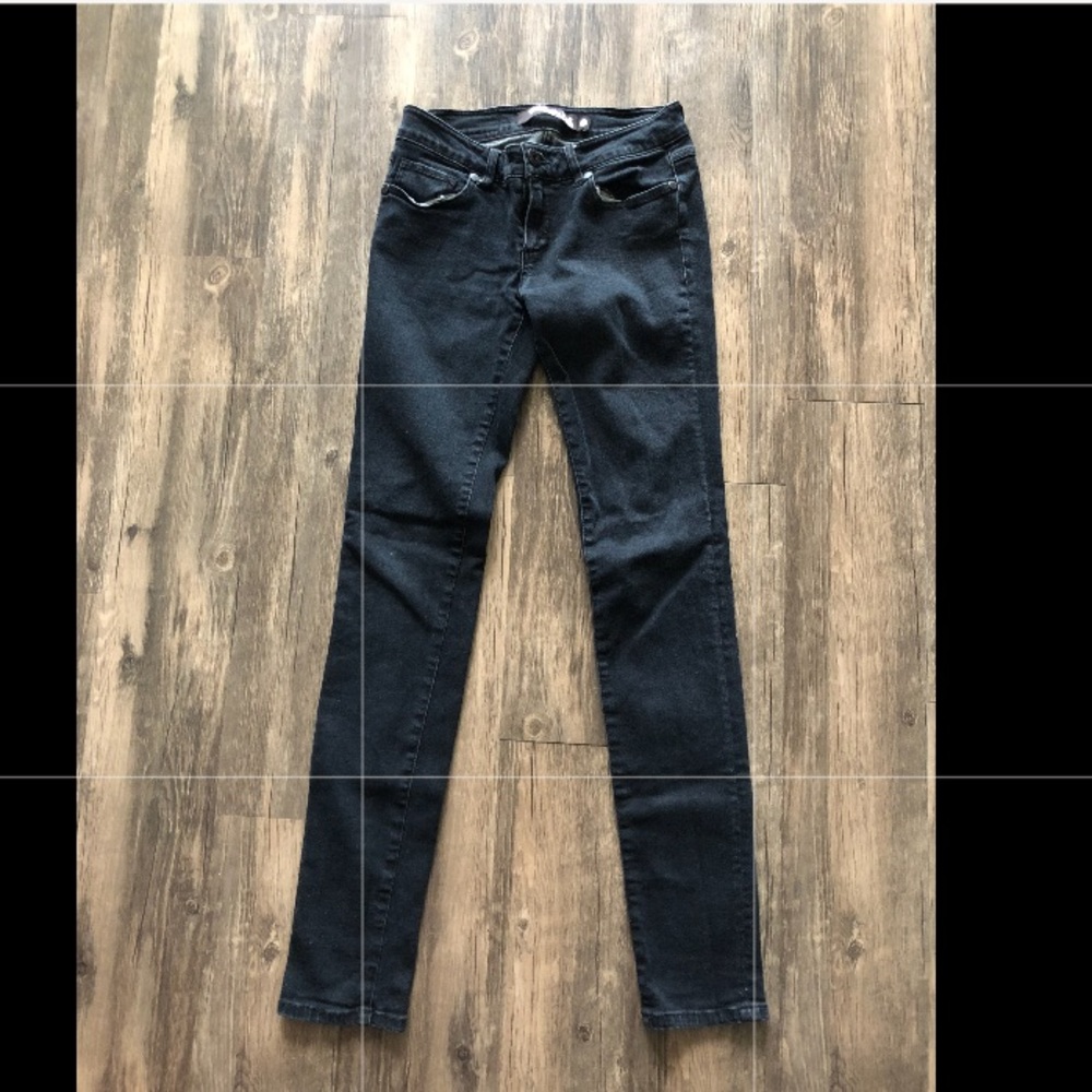 Celebrity Pink Skinny legging Jeans